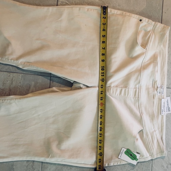 Westbound Jeans 22W S Ivory Parke Ave Fit Mid Rise Boot Cut NWT - Picture 7 of 11